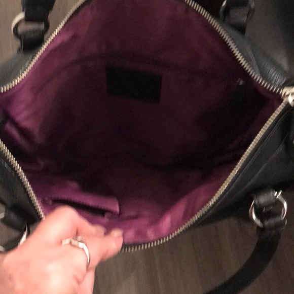 Coach Hobo. SALE 6 HOUR PRICE FIRM - Picture 3 of 5